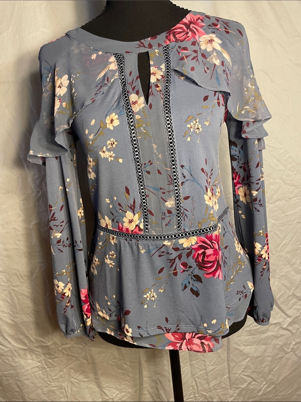 White House Black Market Blue Floral Ruffle Peplum Blouse